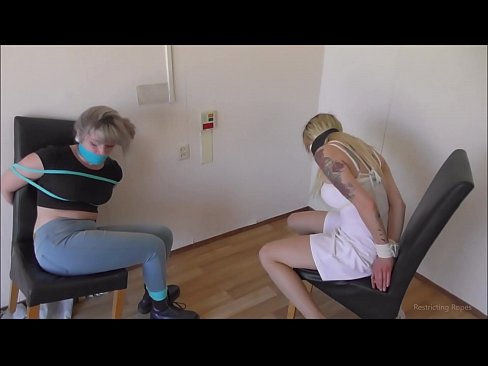 ❤️ Atkarīga / sasietas un ar aizliktām mutēm / damsel in distress ☑ Krievu porno pie lv.oldsex.ru ❤