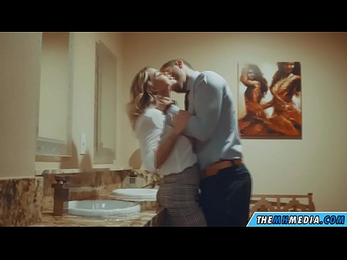 ❤️ Kad krūtiska blondīne pavedina tevi publiskā tualetē ☑ Krievu porno pie lv.oldsex.ru ❤